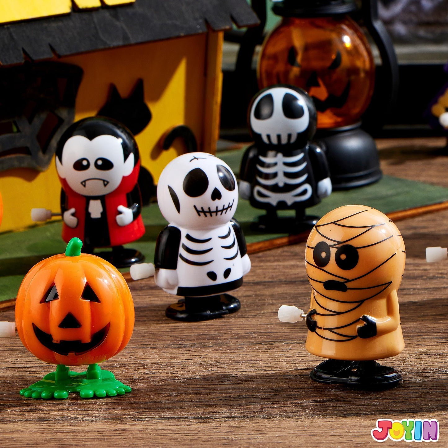 Exciting 12-Piece Halloween Wind-Up Toy Set for Kids - Perfect Party Favors and Goody Bag Fillers!